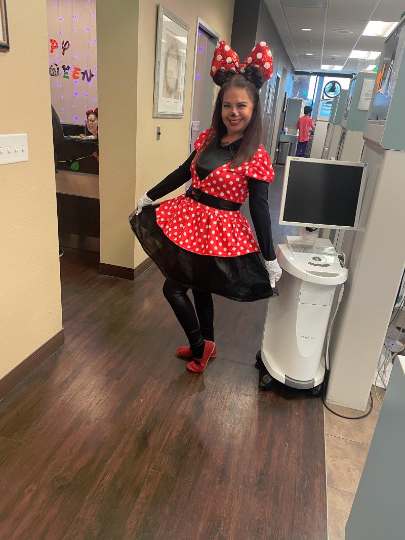 Regents Dental Group | Veneers, Preventative Program and Dental Bridges